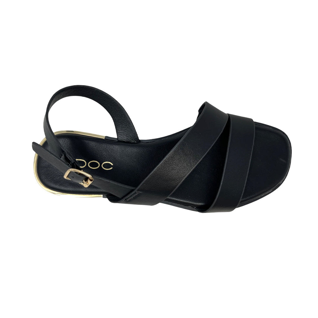 Sandalias flats Galatea para mujer color negro