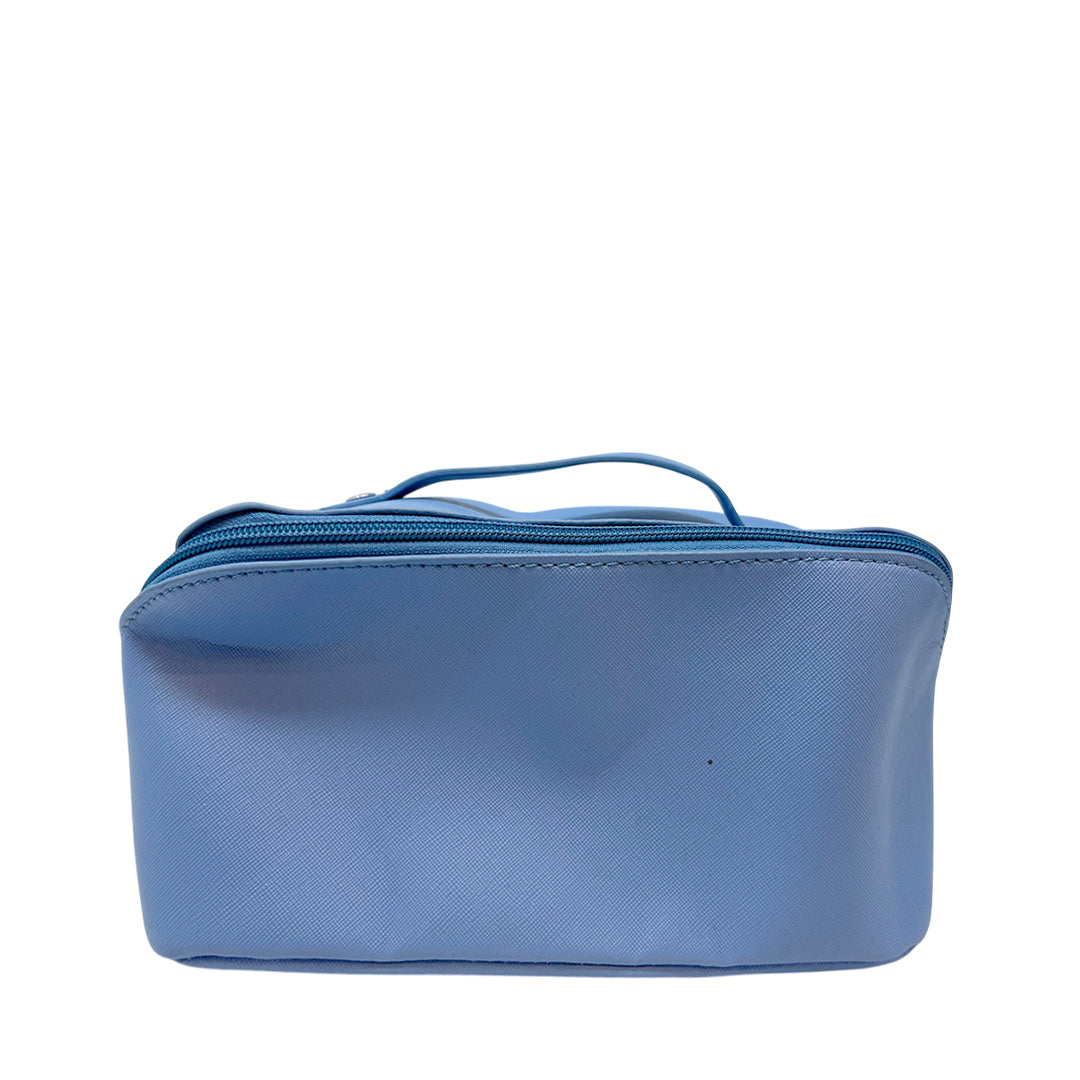 Cosmetiquera color celeste