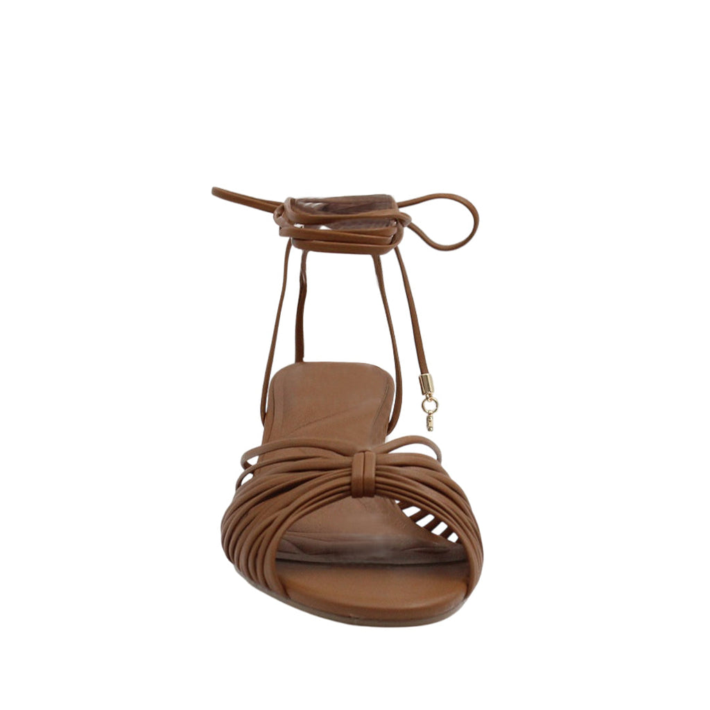 Sandalias de tacón Crisalda para mujer color tan