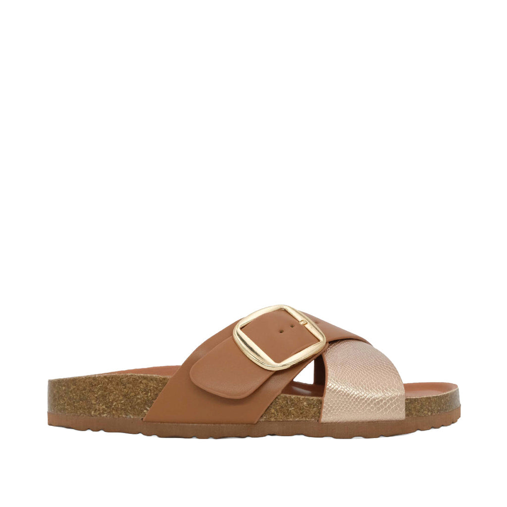 Sandalias flats Madga para mujer color camel
